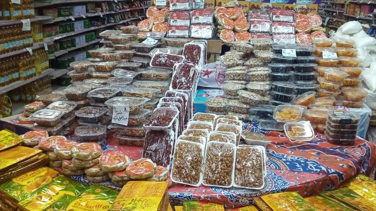 توفير حقيقي.. أسعار كرتونة رمضان في الأسواق ومنصات البيع الإلكترونية بخصومات كبيرة